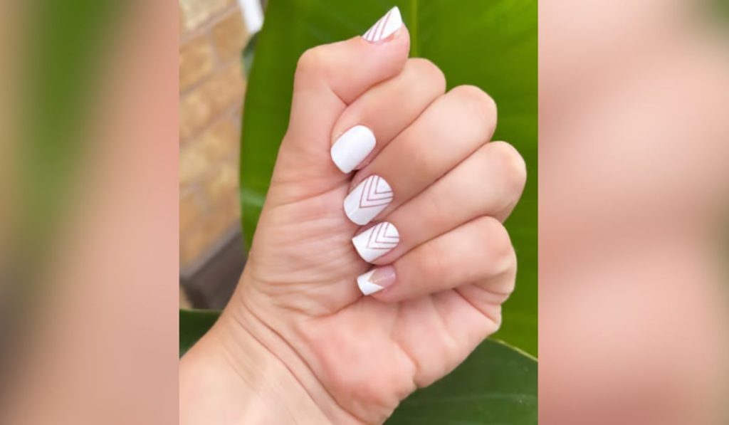 Chevron Stripe White Nails