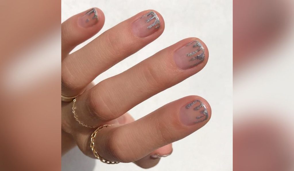 Dripping Glittery Nails - Music Festival Nail Inspirations