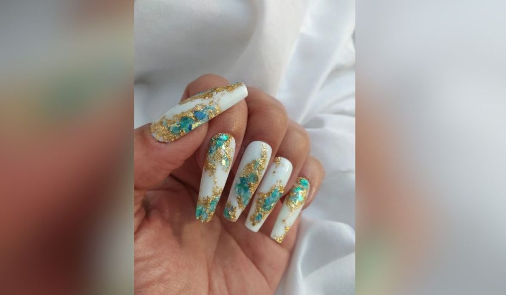 Geode White Nails