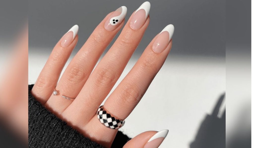 Halloween White Nails