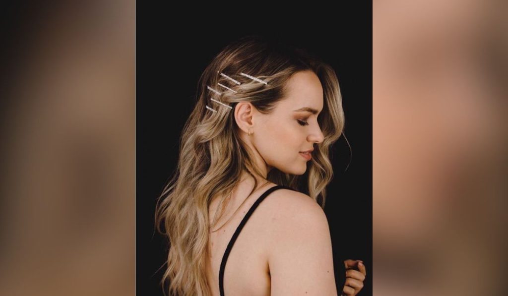 Wedding guest hairstyle with hair pins